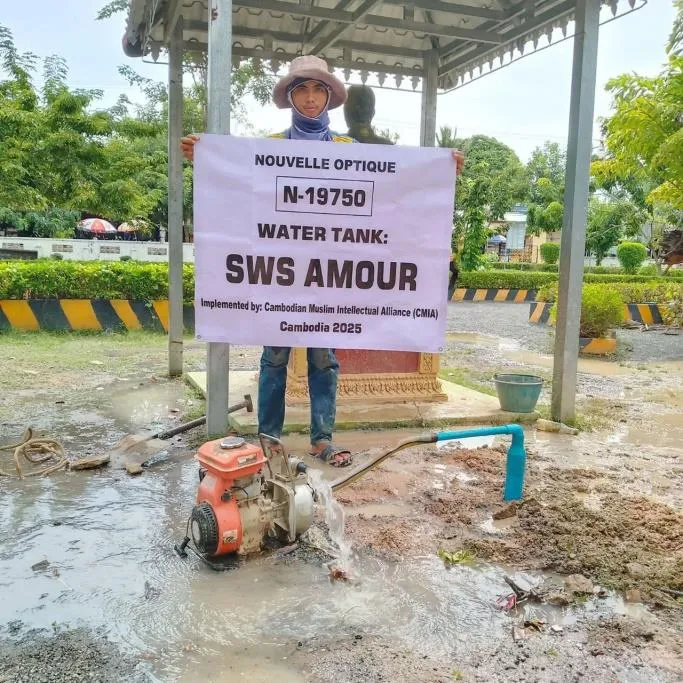 Accès à l'eau potable - puits et réservoirs, Cambodge