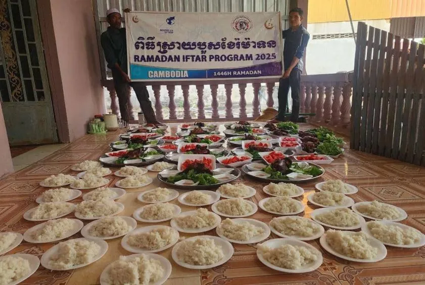 Iftar et colis alimentaires du Ramadan, Cambodge