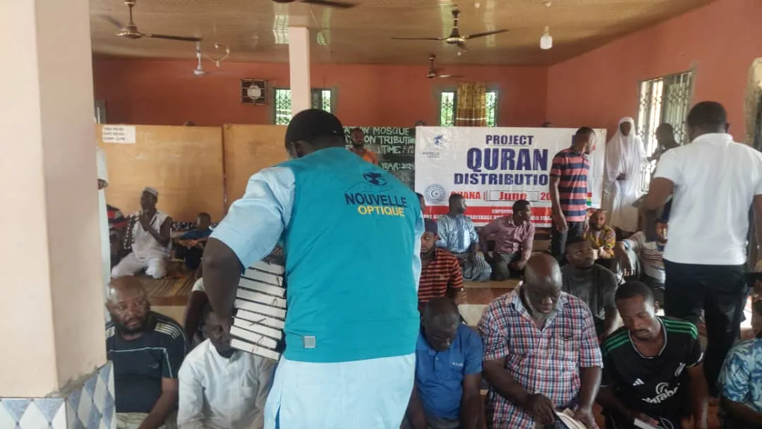 Distribution de Corans, Ghana